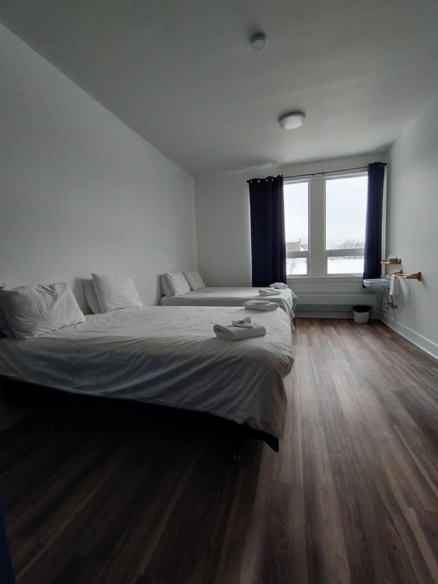 Auberge La Petite École de Forillon Gaspé Chambre photo