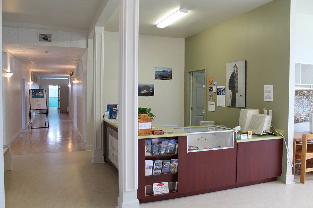 Auberge La Petite École de Forillon Gaspé Extérieur photo